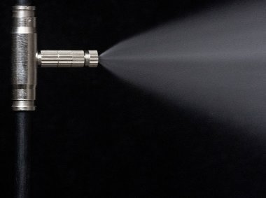 What is the aperture size of the misting sprayer nozzle